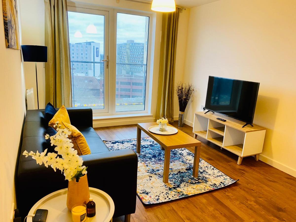 Cloud9Sa At The Nankeville Woking Extérieur photo
