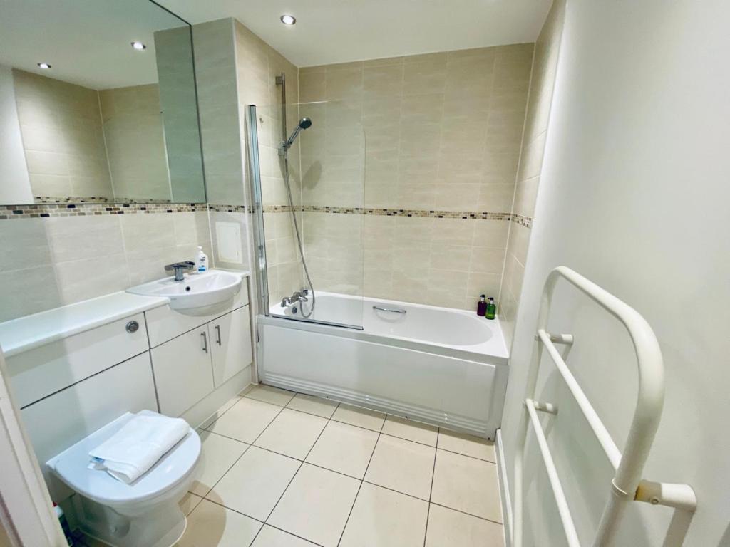 Cloud9Sa At The Nankeville Woking Extérieur photo