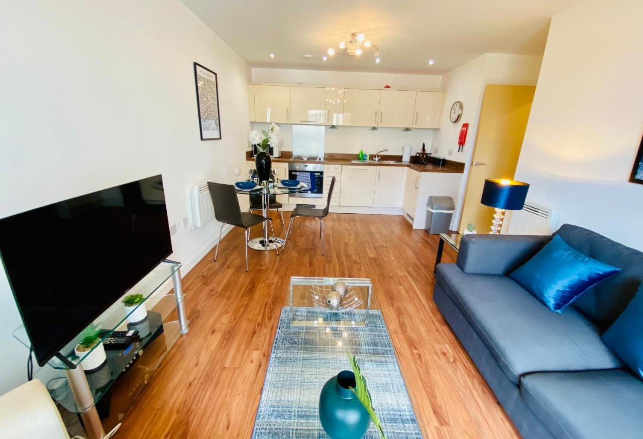 Cloud9Sa At The Nankeville Woking Extérieur photo
