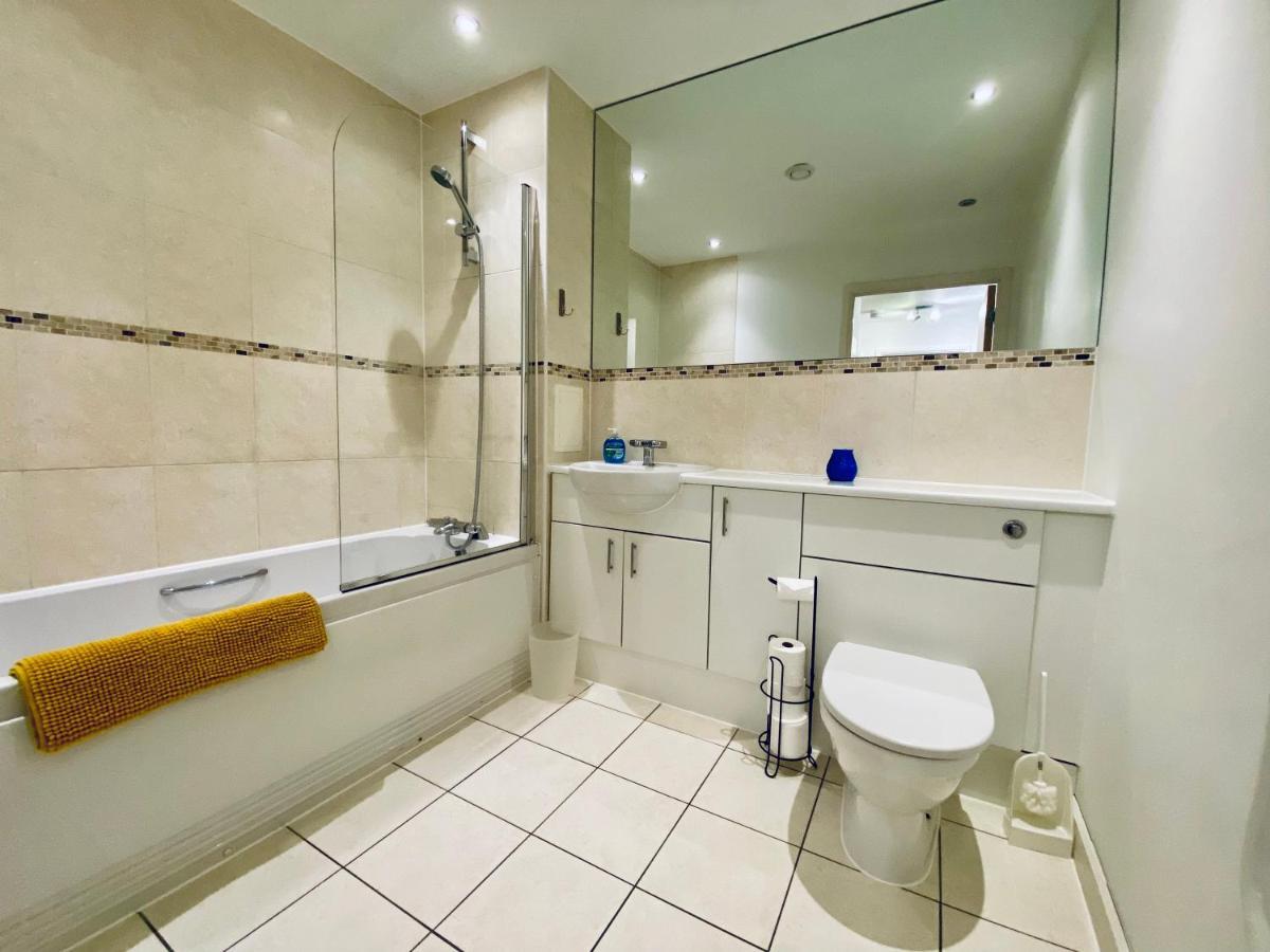 Cloud9Sa At The Nankeville Woking Extérieur photo